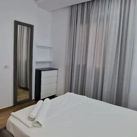 Lida's 2 Bedrooms Апартаменты